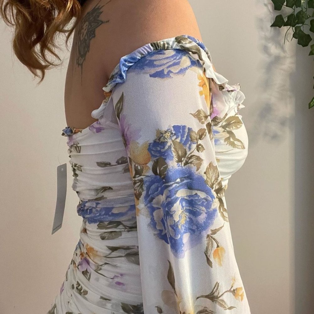 Beautiful Floral Soft Dress - Picture 2 of 6
